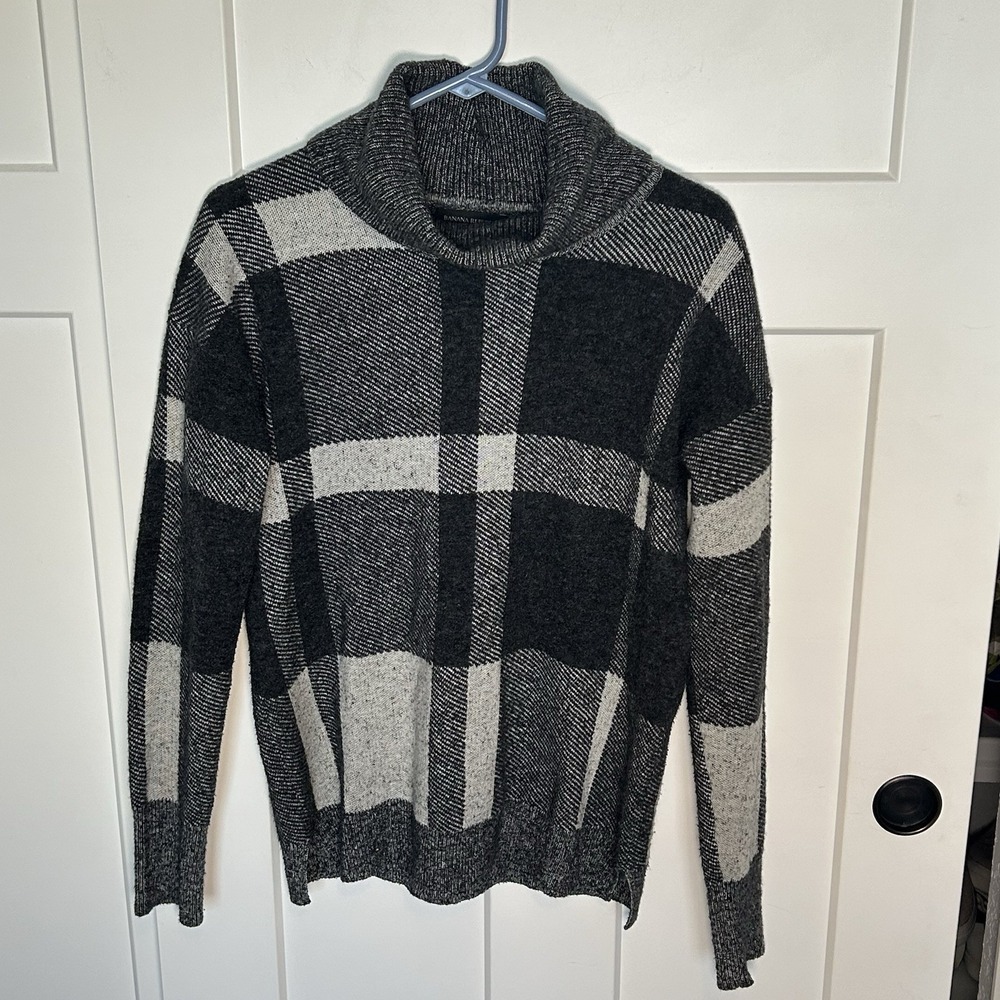 Banana Republic Merino Wool Blend Plaid Cowl/Mock Neck Sweater - Women's SMALL